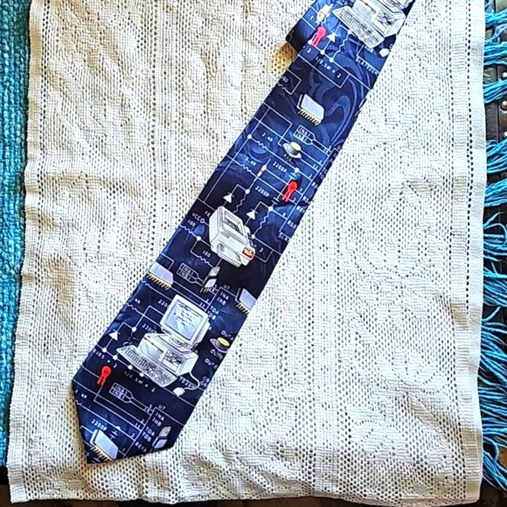 90's Computer Tie - Picture 4 of 5